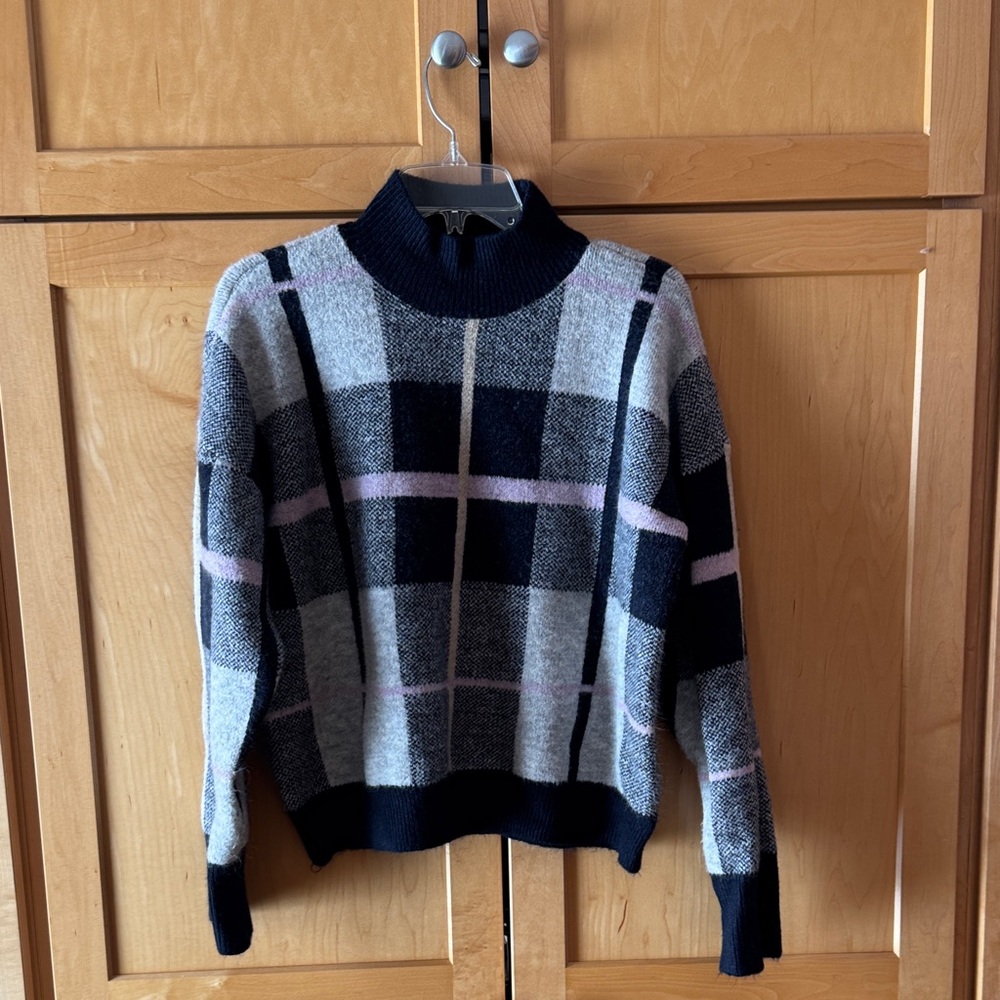 Marled Plaid Women's Sweater - Black, Gray, Pink
